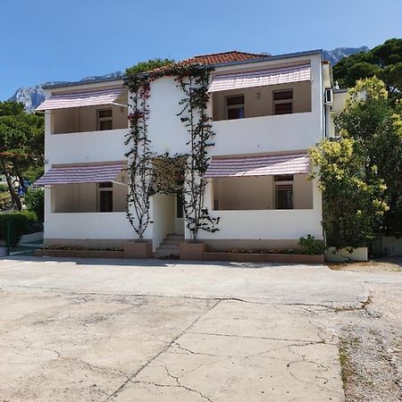Studio Apartments Marija With Private Parking Makarska Exterior foto